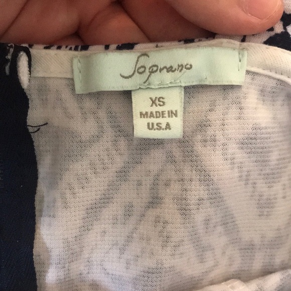 Crop top⭐️ - Picture 3 of 4